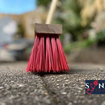 Synx Balai de rue en nylon rouge 50 cm - Avec manche 150 cm