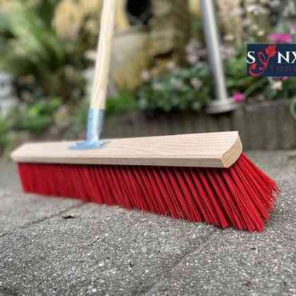 Synx Balai d'écurie en nylon 60 cm - avec manche de 150 cm - balai de rue en plastique