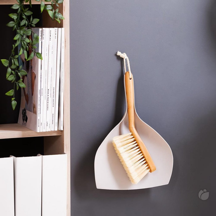 Balai d'intérieur Synx Tools Fibersoft avec manche (140 cm) - Balai doux pour l'intérieur - Balayette et pelle ECO (collection Bambou)